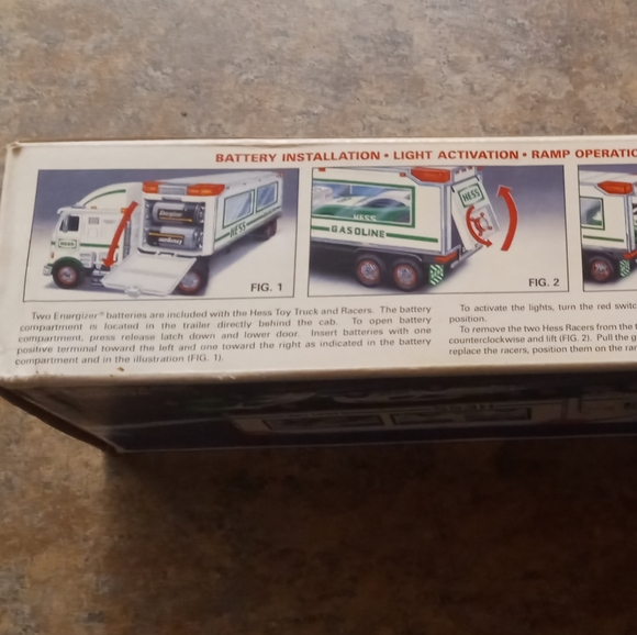 Hiss truck with two racers 1997 vintage in box - Picture 4 of 7